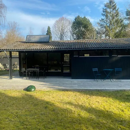 Feriehus By Sejero Bay With Natural Plot *